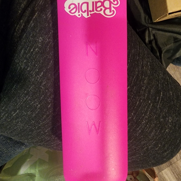 Barbie x Moon Pink Electric Toothbrush - Picture 2 of 3
